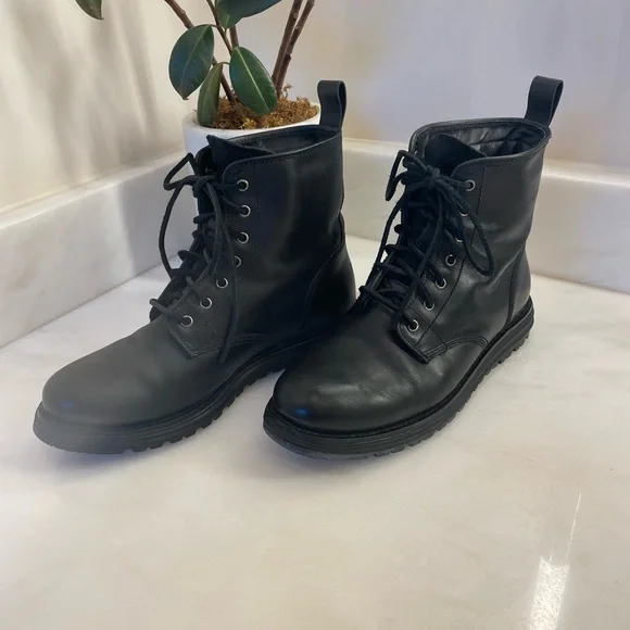 Women’s Cole Haan Grands Black Lace Up, Combat Style Boots. Size 8. Water Proof - Picture 3 of 8